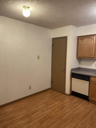 Kitchen - Live Right On Campus! Near Engineering and Music Buildings Apartments