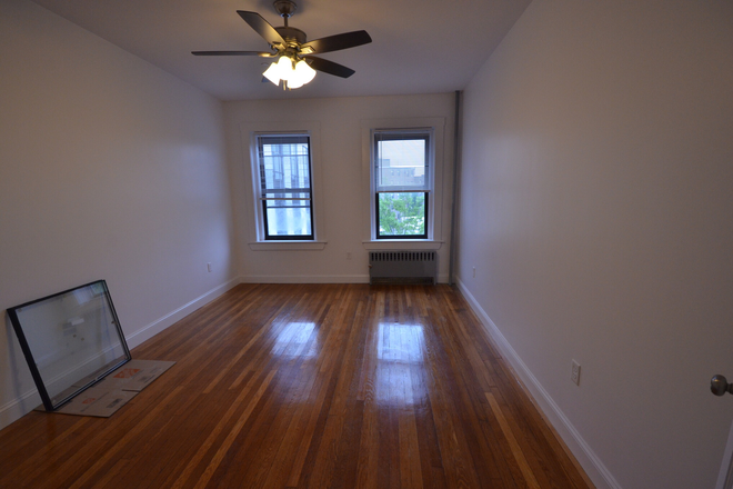 bdrm - Right next to Speare Hall -Nicely renovated Apartments