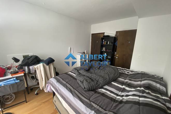 Bedroom #2 - HUGE 3 bedroom in Jamaica Plain!! Apartments