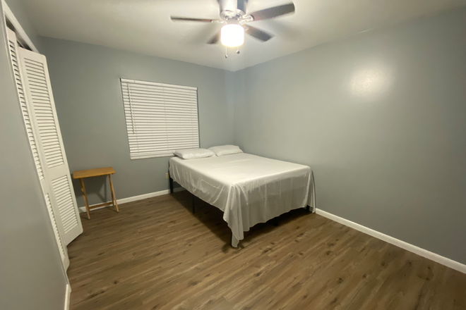 Bedroom #2 - *** Large Private Bedrooms for rent *** House