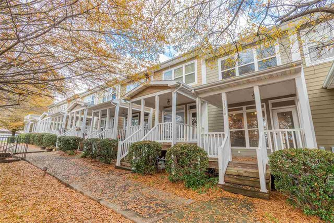 Exterior Front-Porch - Spacious, Light-Filled Home Minutes from Charlottesville, City