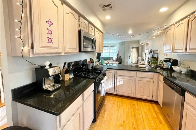Kitchen - Looking for 4th Roommate for Upcoming Lease