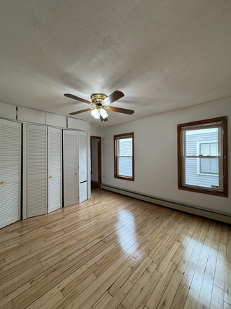 Living room - Classic Cambridge apartment, less than 2 miles from Harvard
