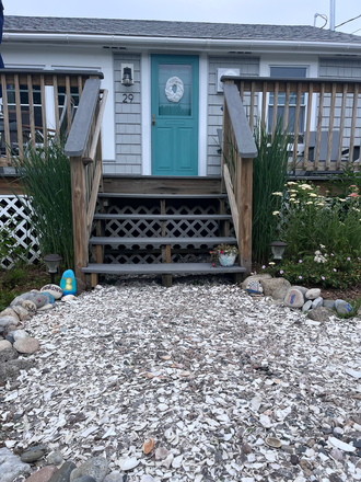 Cottage walkway up to deck - Cottage close to campus Apartments