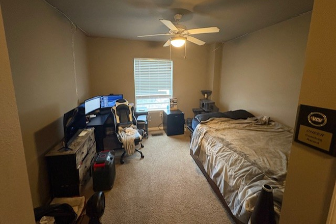 Bedroom - The James Apartments