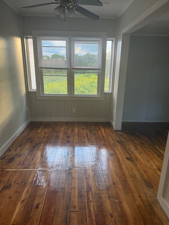 Large rooms.  Fully renovated - 4 bedroom 2 bath walking distance to UMASS Duplex