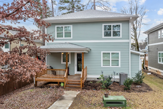 Exterior - Rare sublease In a luxury 5 bed 5 full bath house Jan1 2026-July 31, 2026