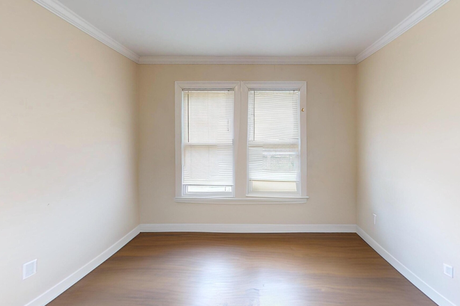 Hub Realty - Roxbury, 2 bedroom with newly renovated kitchen and bathroom, near Orange Line T Apartments