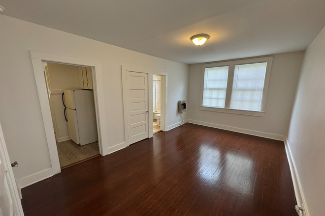 Living Room - NEW ORLEANS CHARM-DON'T MISS OUT! Apartments