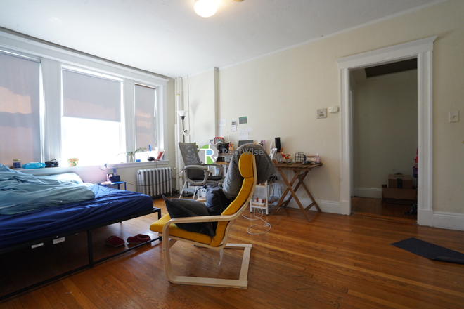 1 - SEPT 2026-Fenway Studio w/ H/HW inc. Elevator & NO FEE Apartments