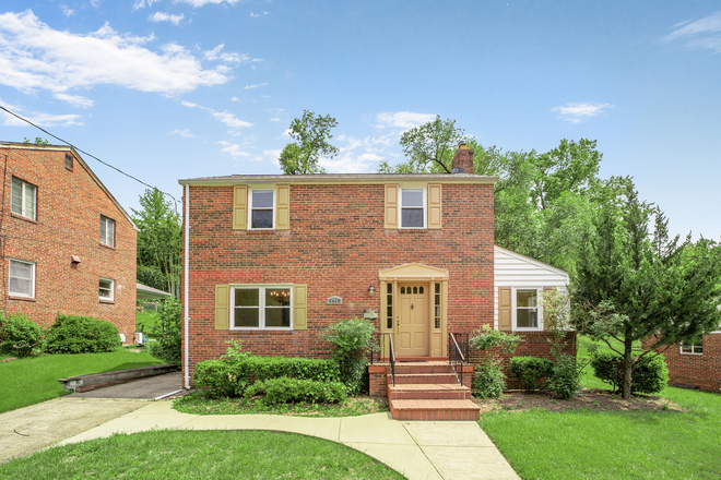 street view - Charming 4-Bed Brick Home Near UMD – Prime Location!