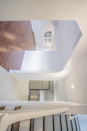 Living area - Totally renovated home, open floor plan. Close to Hofstra & Adelphi - plenty of parking!