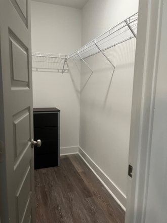 Closet - Prospect Western