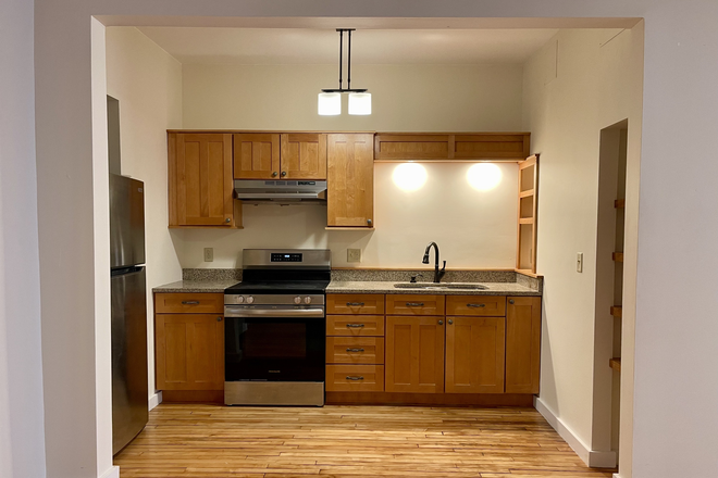 Kitchen - Huge Historic Downtown Randolph 2br Apt