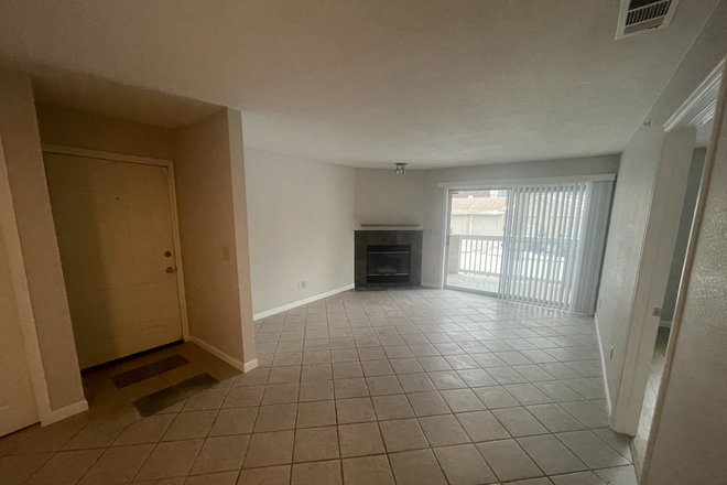 2 - AVAILABLE 6/5: 4828 Twin Lakes Rd. #1 Condo