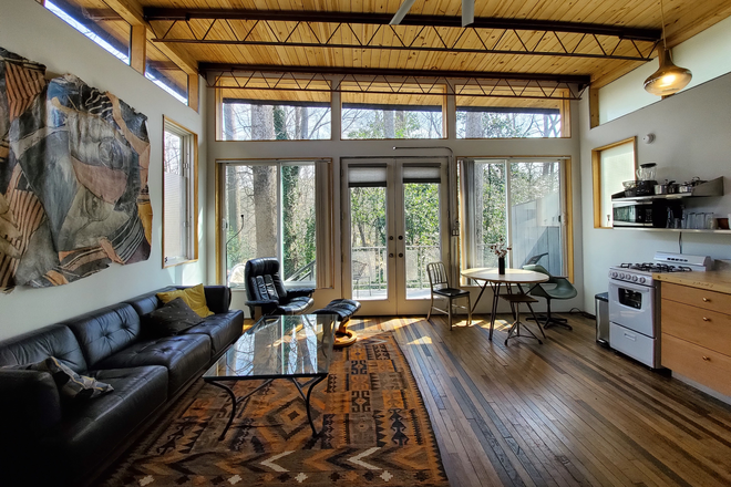 BlankSlate Studio_Living area view - BlankSlate Studio: Furnished, All Utilities, High Speed Internet,Cable Incl -2 miles to Emory House