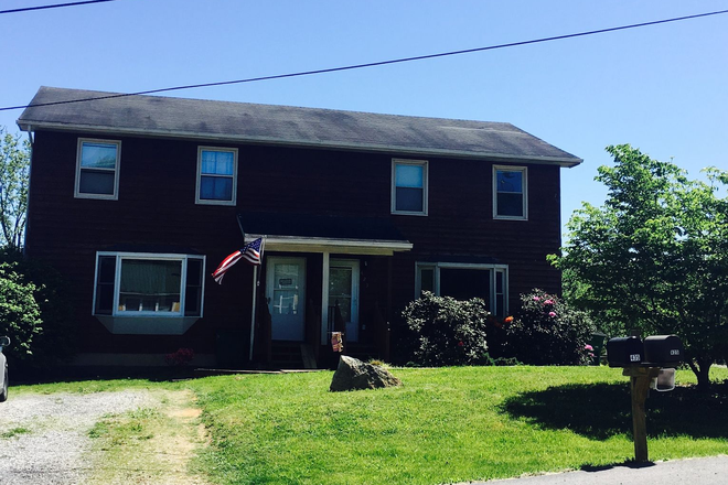  - 3 Bedroom 1.5 Bath Duplex