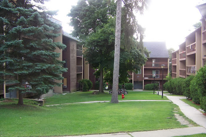 Outside View - Burlington Summer 2026 Sublet