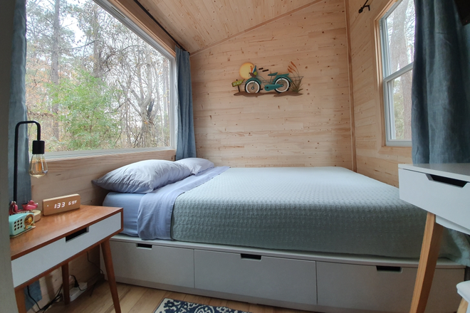 Bedroom - Fully furnished entire 1B1B efficiency, 30 minutes to MUSC House