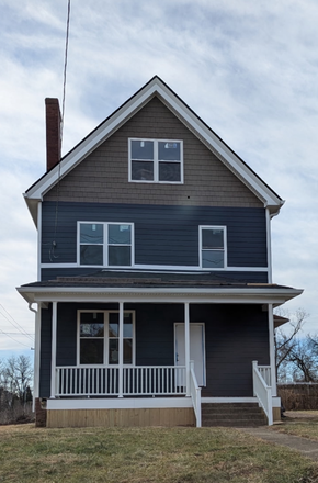Front of house - Clarion Avenue - Newly Renovated Student Housing House