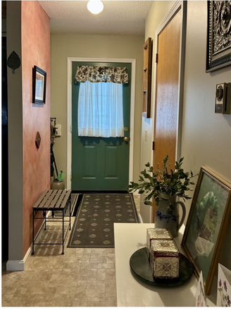 Front hallway - 2 Br Condo in Essex Jct