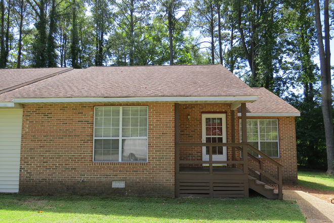 Outside street view - 131 King Henry Way Duplex