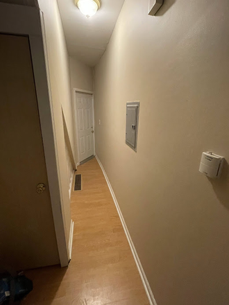 1855 Apt 1 -Entry Way - 2 Bed 1 Bath -  1st Floor Apt w/ Private Backyard - Shared W/D - Camera System - $1,100.00