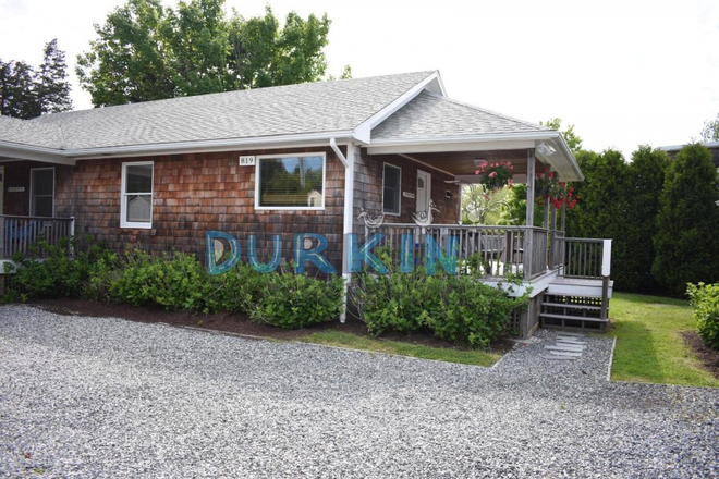 front - APPLY NOW WITH NO FEE www.durkincottages.com Rental