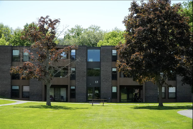 Outside view - Brandywine Apartment,  close to campus