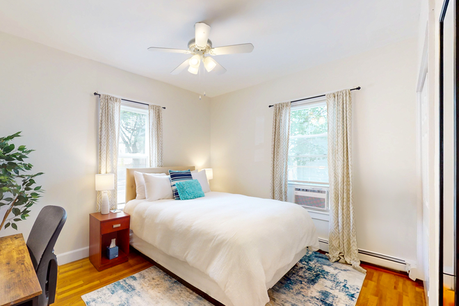 Bedroom - HEW241 Mit/Harvard, Central Sq, 2 room studio w/ Porch Apartments