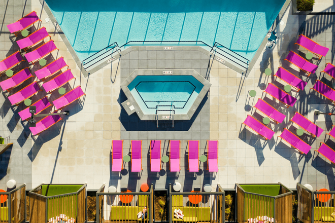 Community Pool - Hub on Campus West Lafayette - State Street Apartments