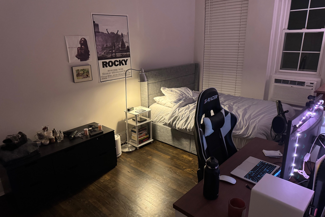 Bedroom - Single Bedroom for Rent in Back Bay for Summer 2025