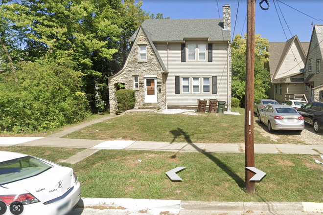 Street View - 310 E Vine St