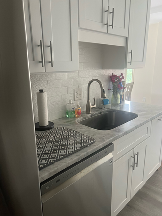 Kitchen - 4000 Tunlaw Condominiums