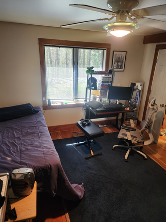 Bedroom - Leverett house share