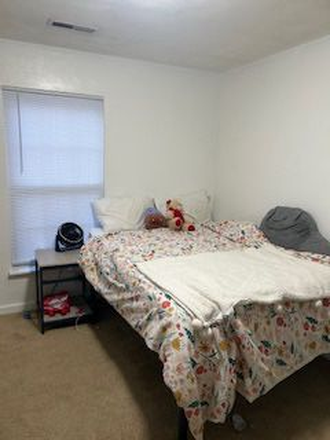 Bedroom - Collegiate Suites Spring Lease Takeover Available! Apartments