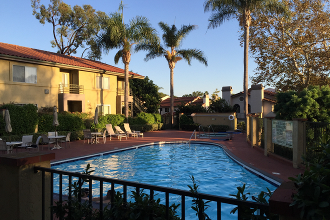 Swimming pool - Spacious 2BR/2BA Apartment Near UCSD with Gym & Scenic Views
