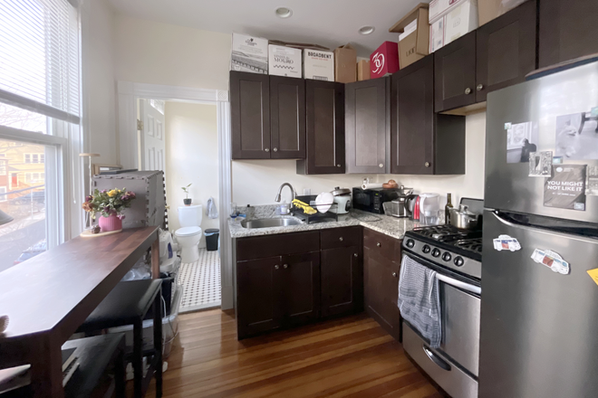 Kitchen - Studio Apartment, close walking distance to Harvard campus