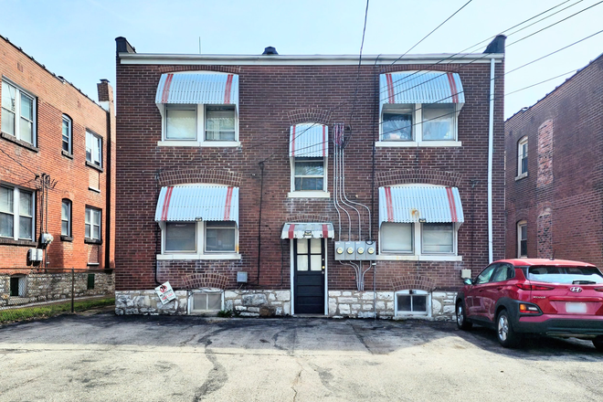 Off Street Parking - 3969 Potomac Street Apartments