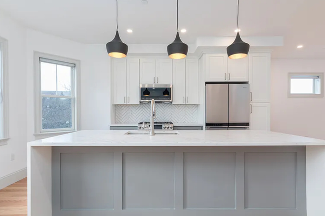 Kitchen - One bedroom for rent: 3 BD/2 BATH SAVIN HILL AREA Apartments