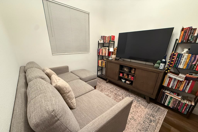 Living room - partially furnished - Newly renovated North Berkeley 2-bedroom, 1-bath cottage for rent