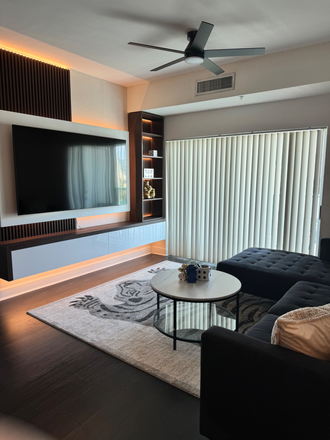 Living area - UM Family Owned Condo.Fully Furnished! Less than a mile to Campus!