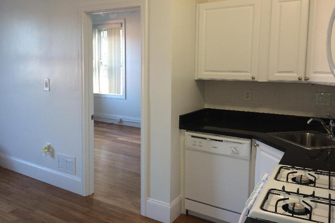 . - Newly Renovated Studio on Hemenway Apartments