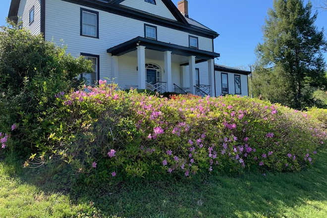 home - Charlottesville Farm house to rent, fully furnished