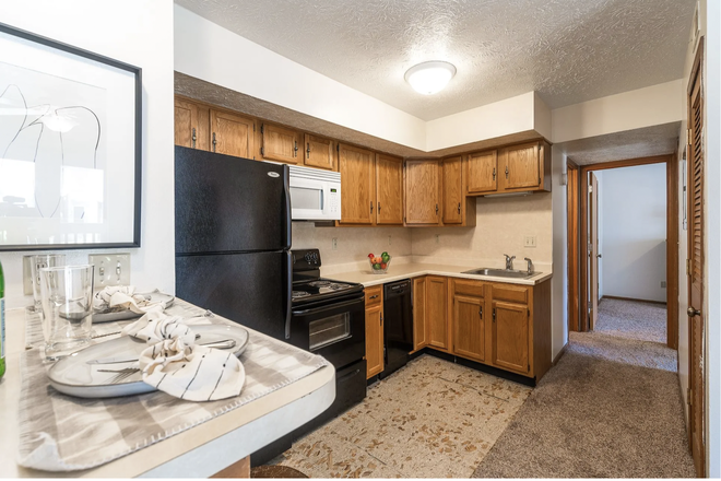 Kitchen - 1 Bedroom in The Hallie by Muinzer Housing - Lease from August 2025-July 2026 FEMALE ONLY! Apartments