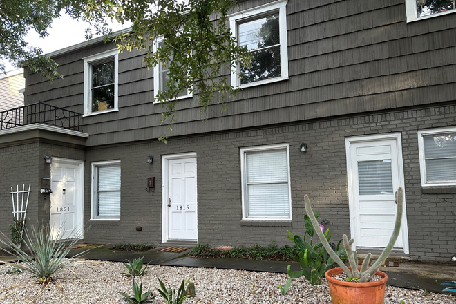 Front view - Partially Furnished Cape Cod style duplex on charming street near Rice - Utilities Included! Duplex