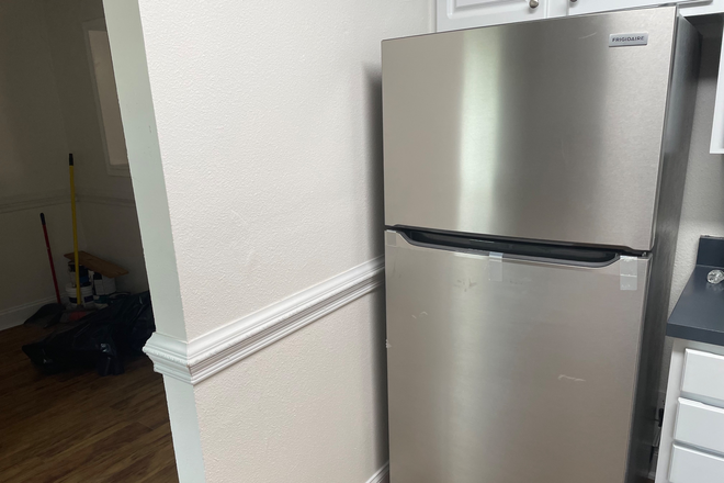 New refrigerator with freezer - Excellent Location! Convenient to UT Dallas House