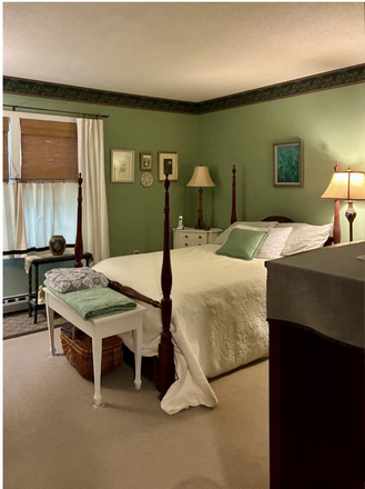 Master bedroom - 2 Br Condo in Essex Jct