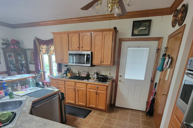 Kitchen - Peaceful Lane Is True To It's Name House