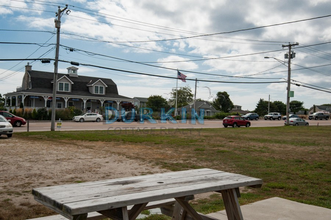 Driveway - Cozy and Humble 1 Bedroom Cottage House